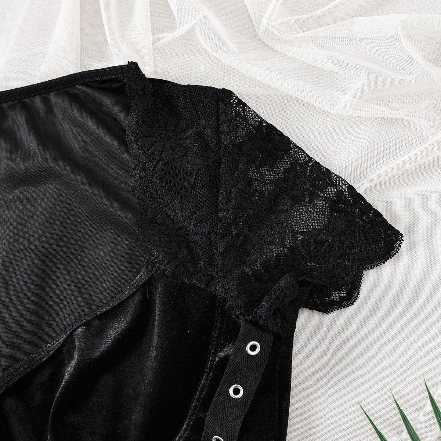 Short sleeve lace velvet patchwork bodysuit