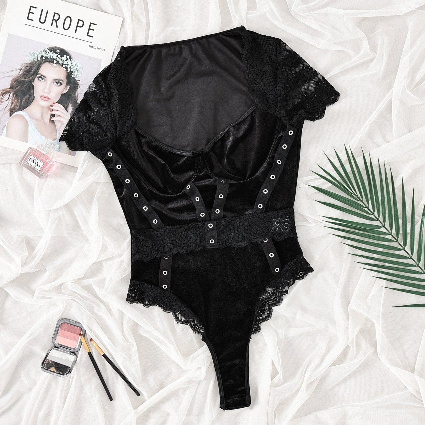 Short sleeve lace velvet patchwork bodysuit