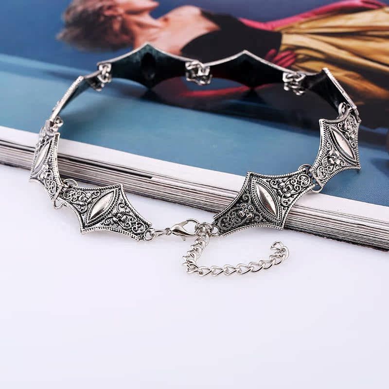 Flower metal chain adjustable choker necklace