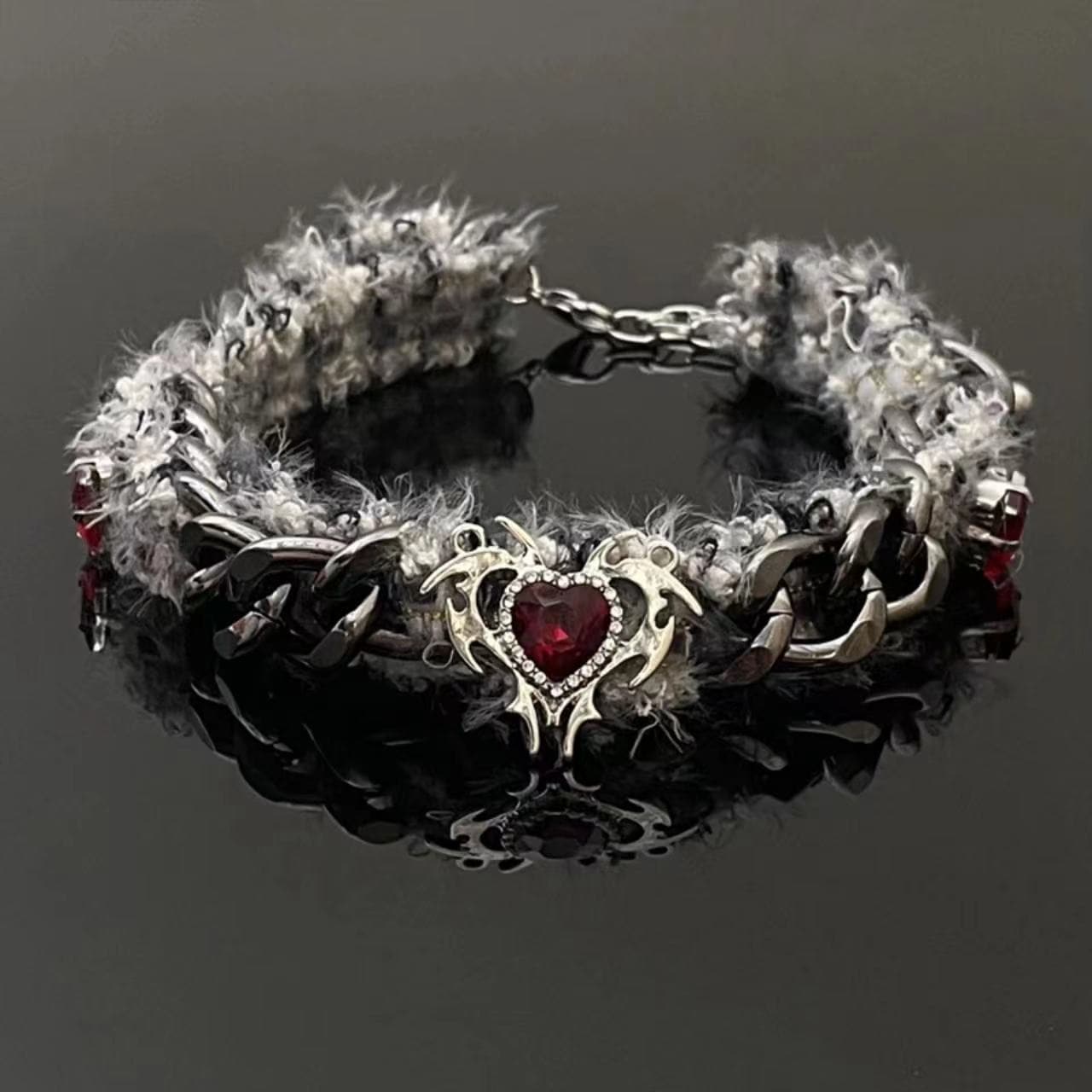 Red heart raw hem choker necklace