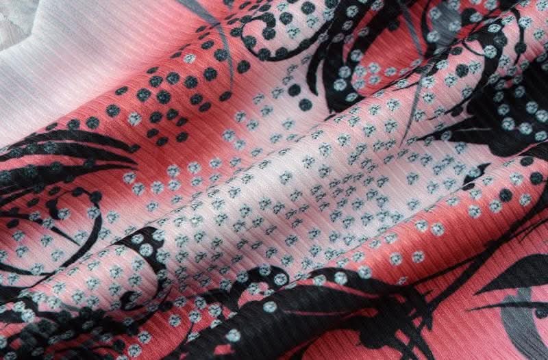 Abstract contrast long sleeve round neck crop top-final-sale