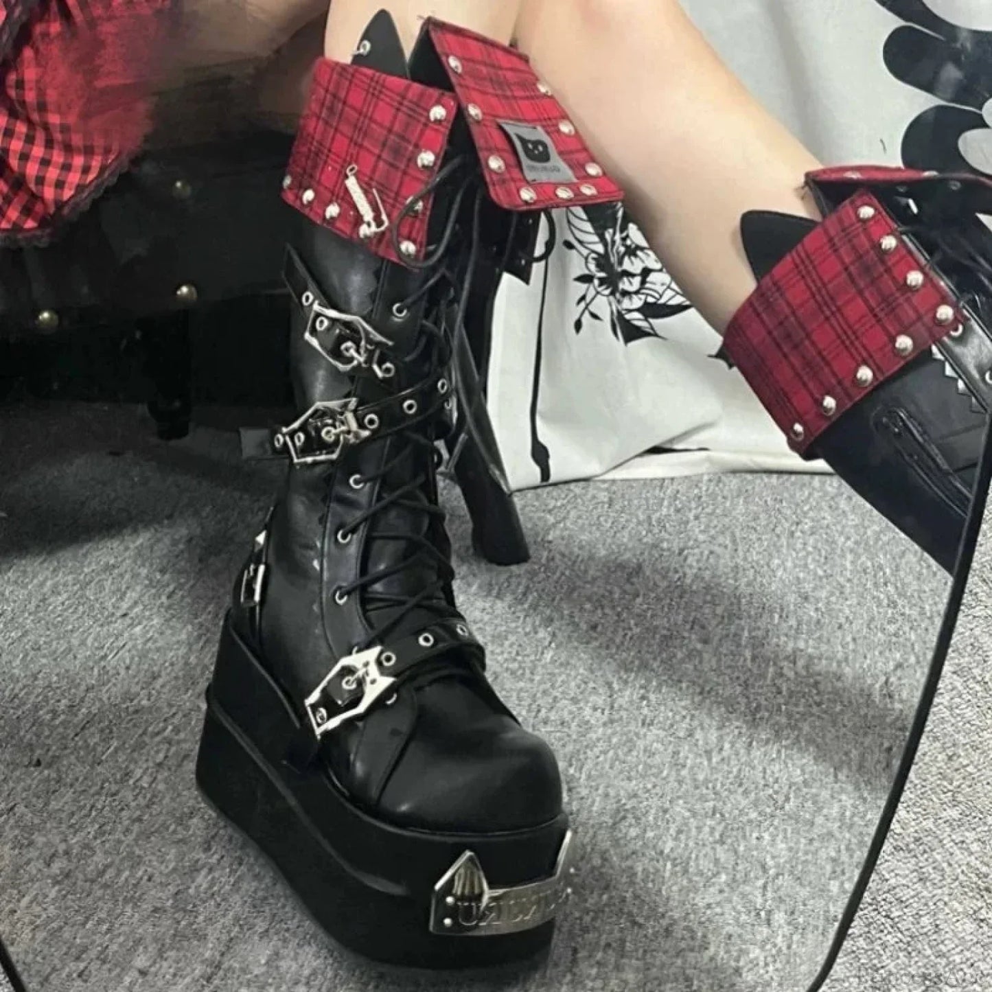 Lolita Metallic Circular Tip Elevated Gothic Boot