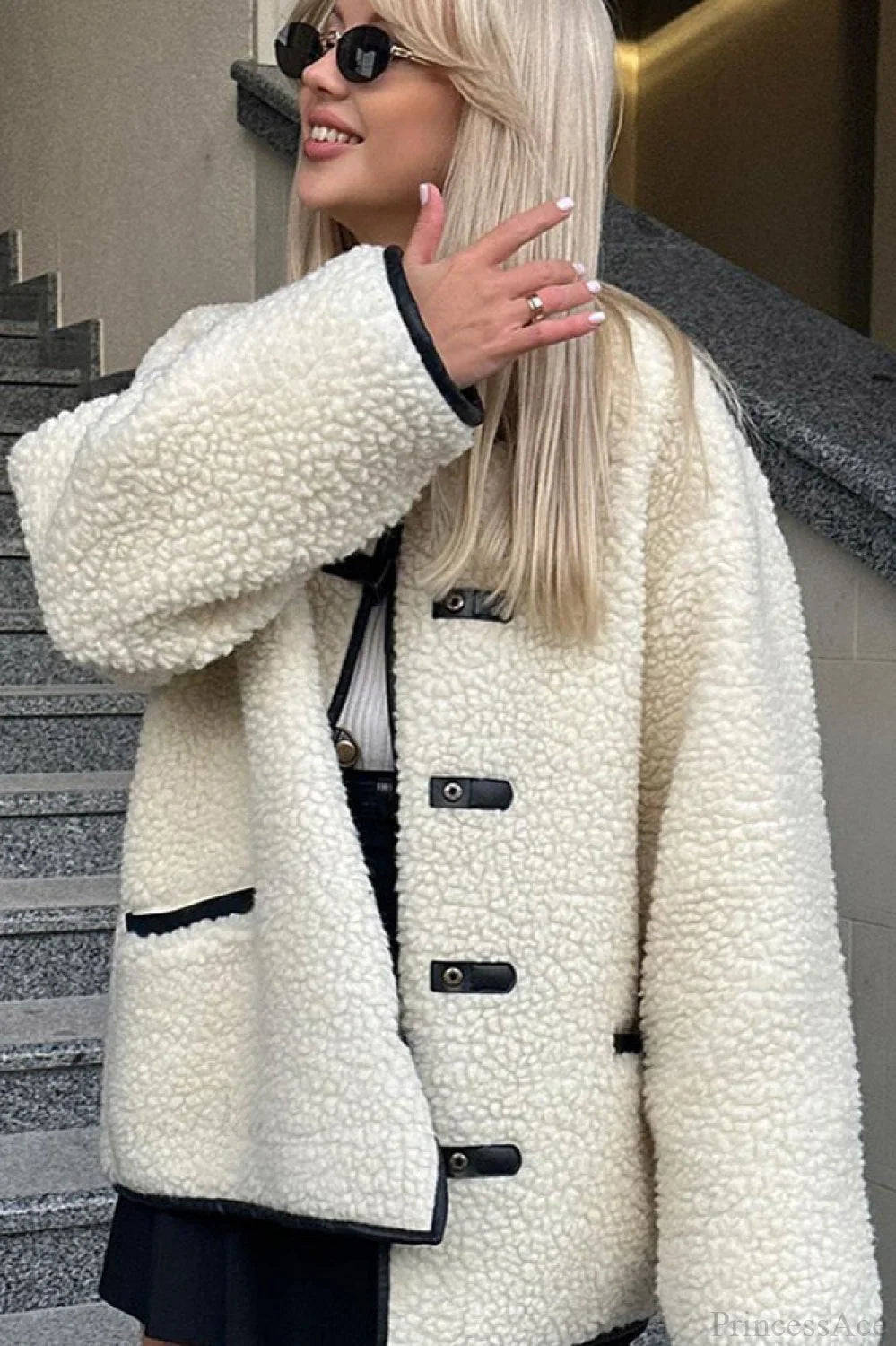 solid color Sherpa Horn Button Minimalist Coat