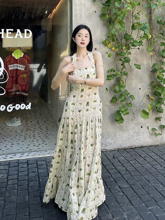 Vintage-Inspired Halter Neck Maxi Dress