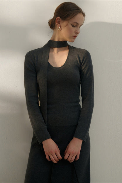 Tie Detail U-Neck Wool Knit Top