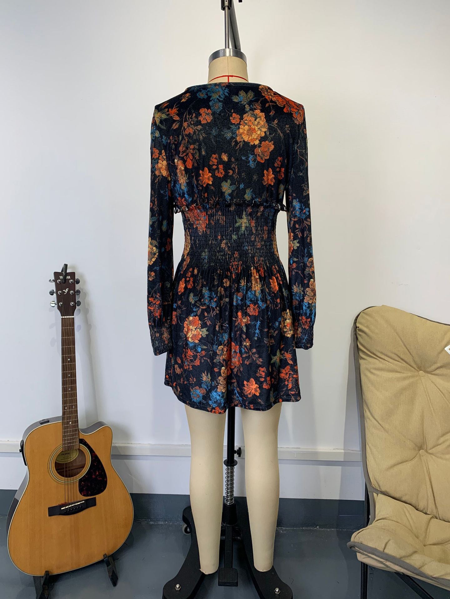 Vintage Smocked Waist V-Neck Long Sleeve Floral Print Mini Dress For Women 2026