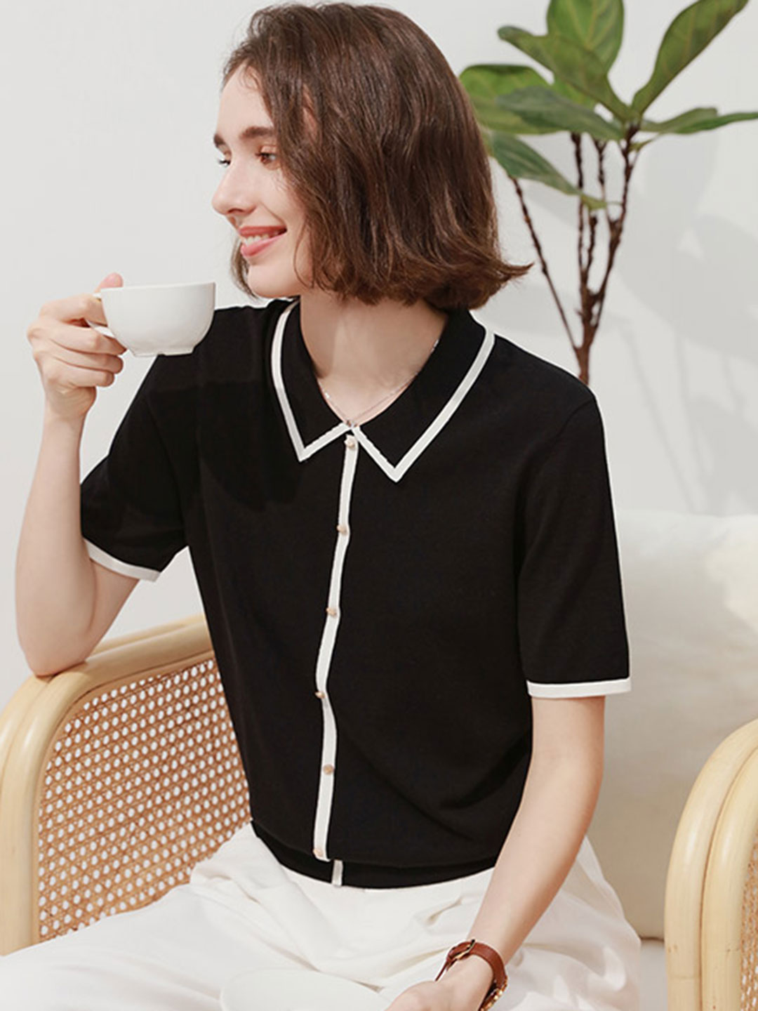 Ava Classic Contrast Lapel Knitted Top