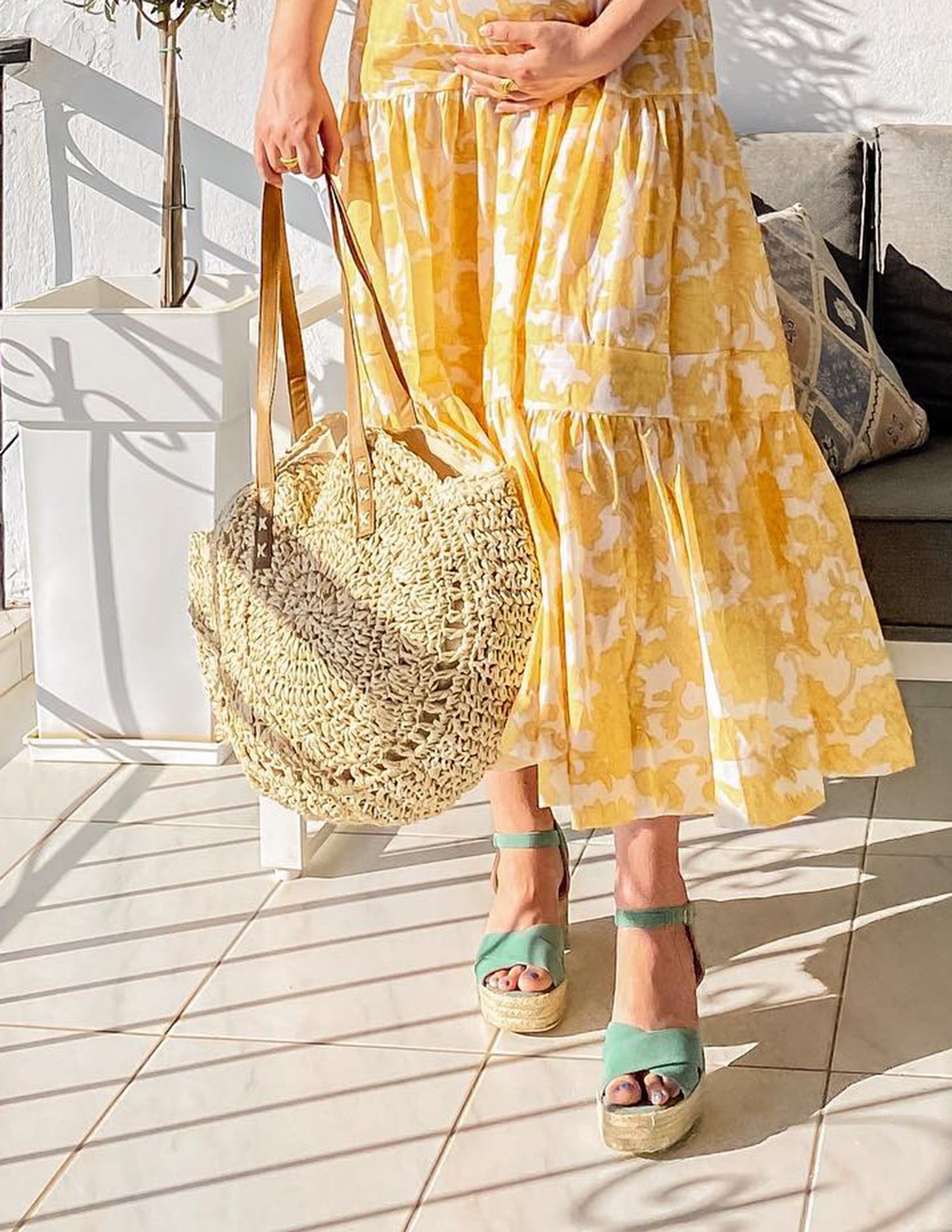 Round-Straw Tote Bag