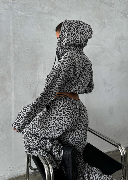 Leopard Lounge - Two-Piece Zip-Up Sweater & Wide-Leg Pants Set