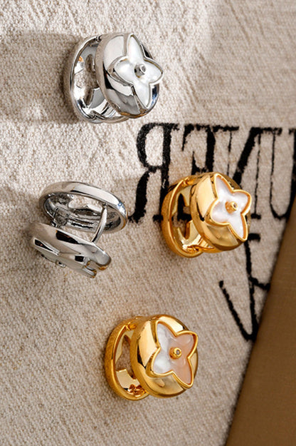 Fashionable Shell Light Luxury Metal Button Earrings