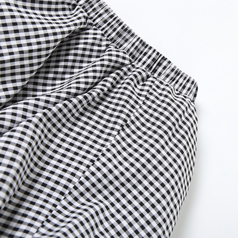 Plaid ruched contrast medium rise short pant