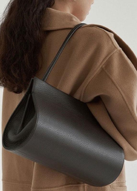Elegant-Sleek Shoulder Bag