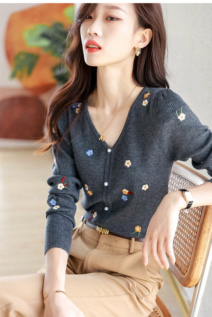 Alena Retro V-Neck Embroidered Sweater-Blue