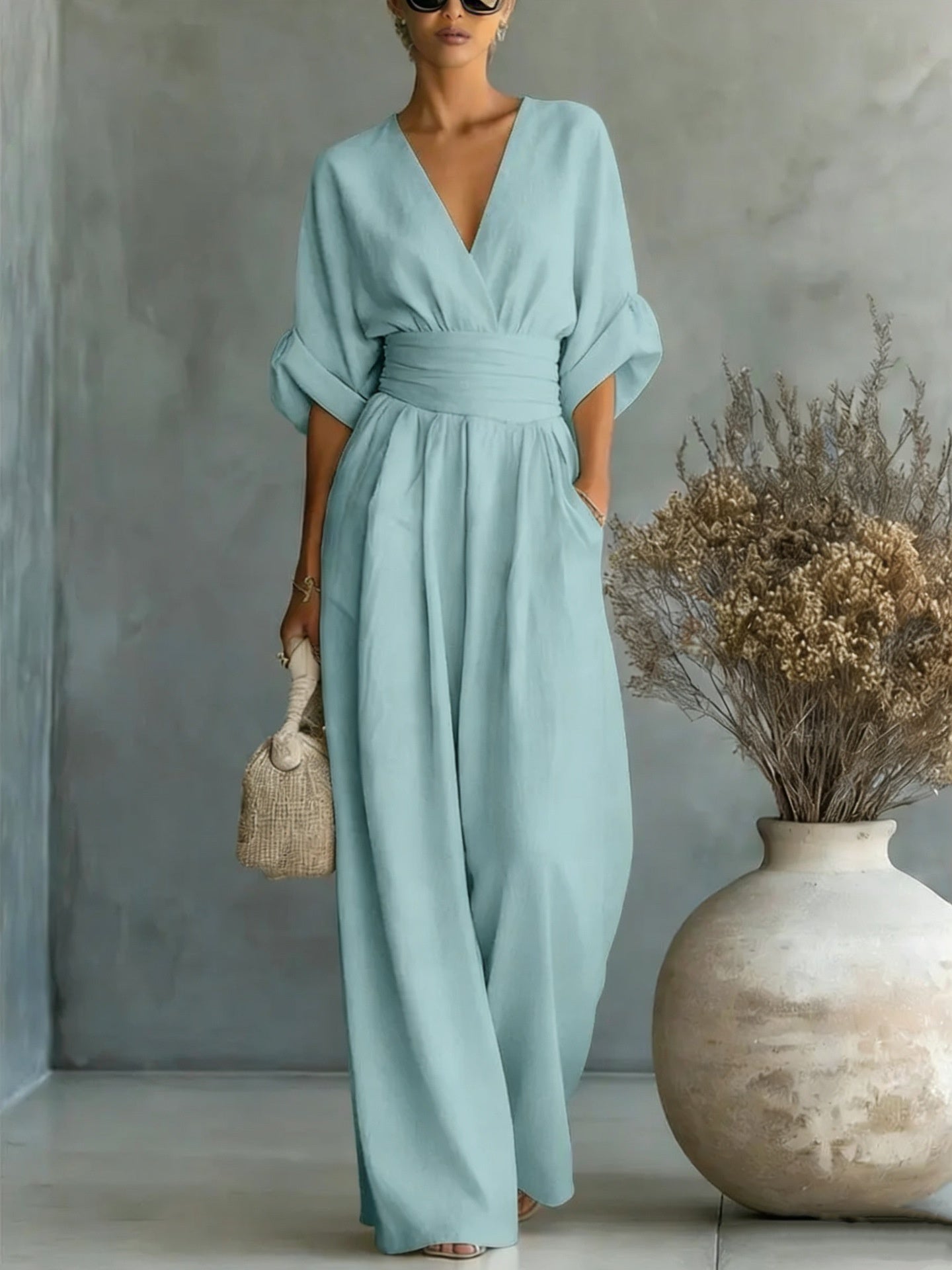 Waist-cinching V-neck Elegant Women's Jumpsuit