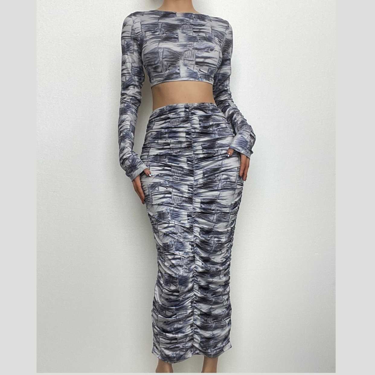 Contrast print long sleeve backless hollow out ruched cut out midi skirt set-final-sale