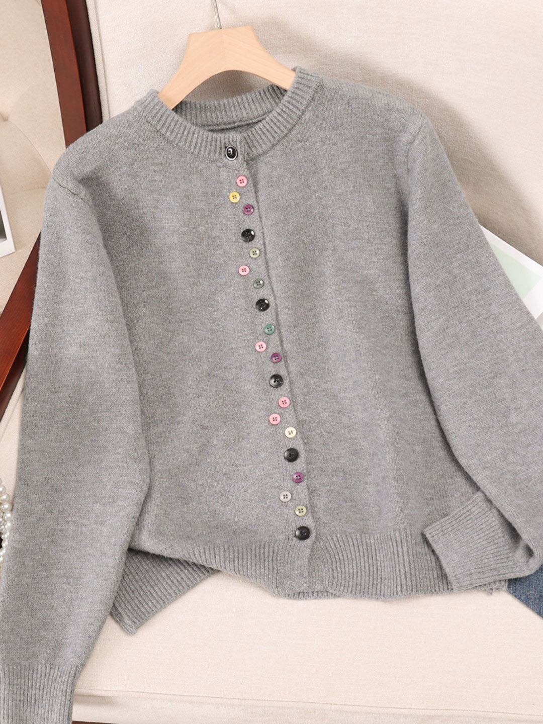 Aaliyah Classic Crew Neck Buttoned Knitted Cardigan-White