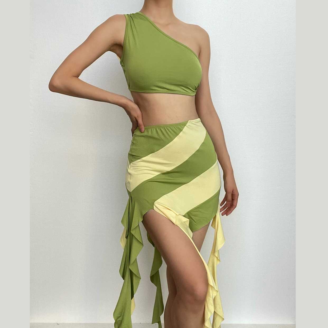 Contrast irregular one shoulder backless ruffle mini skirt set-final-sale