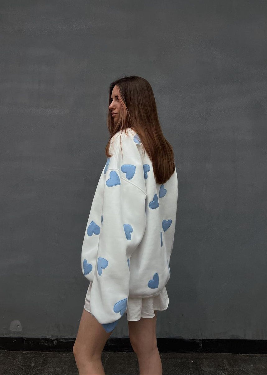 Amour – White Sweatshirt with Blue Heart Appliqués
