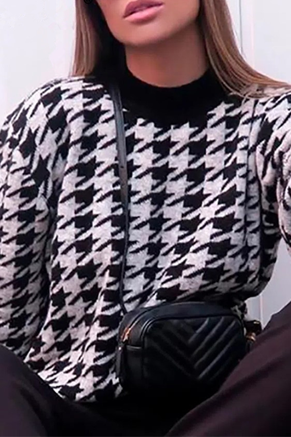 Fashion Street Geometric Patchwork Contrast O Neck Sweater(3 Colors)