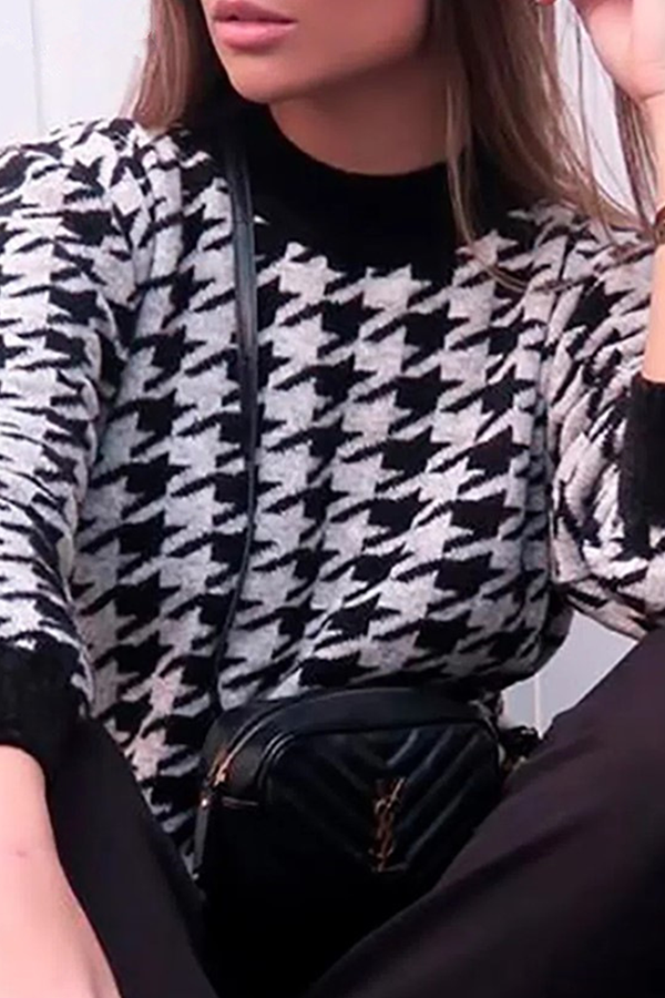 Fashion Street Geometric Patchwork Contrast O Neck Sweater(3 Colors)