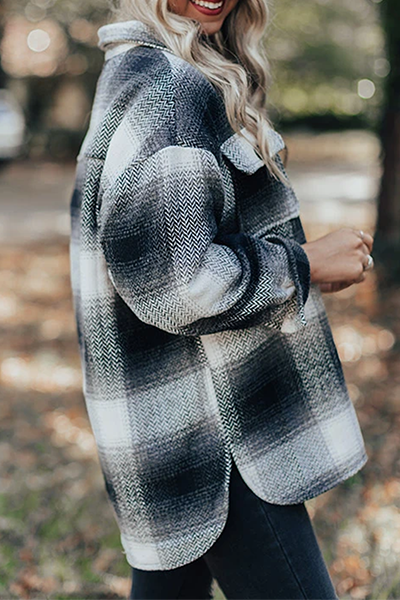 Casual Plaid Pocket Buckle Turndown Collar Outerwear(3 Colors)