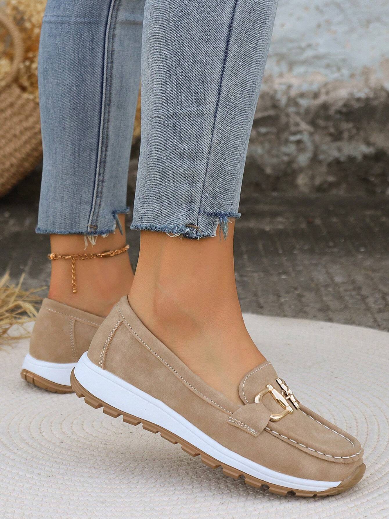 AmyVictoria | Chic Buckle Loafers
