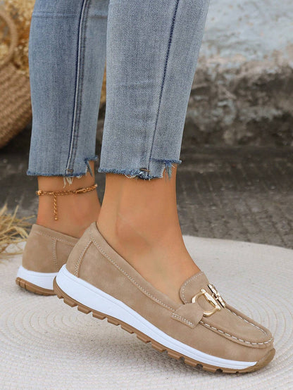 AmyVictoria | Chic Buckle Loafers