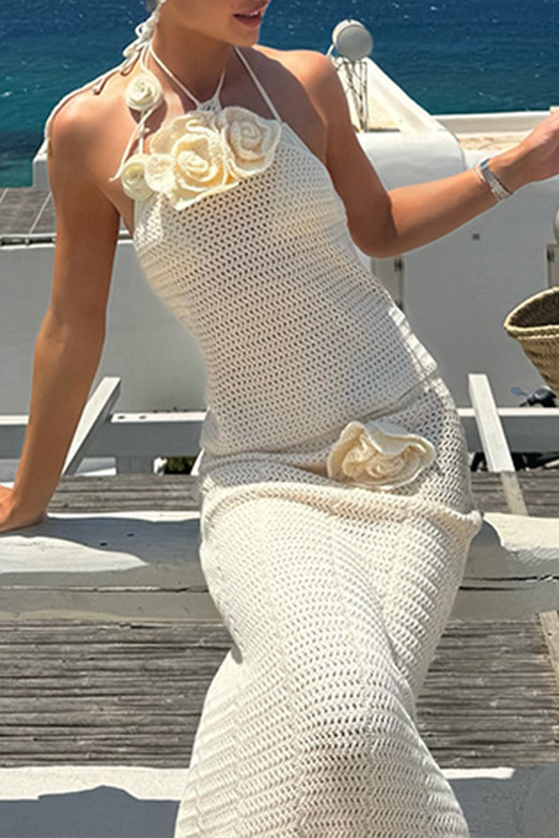 Sexy Lace Up Flower Shape Halter Sleeveless Two Pieces