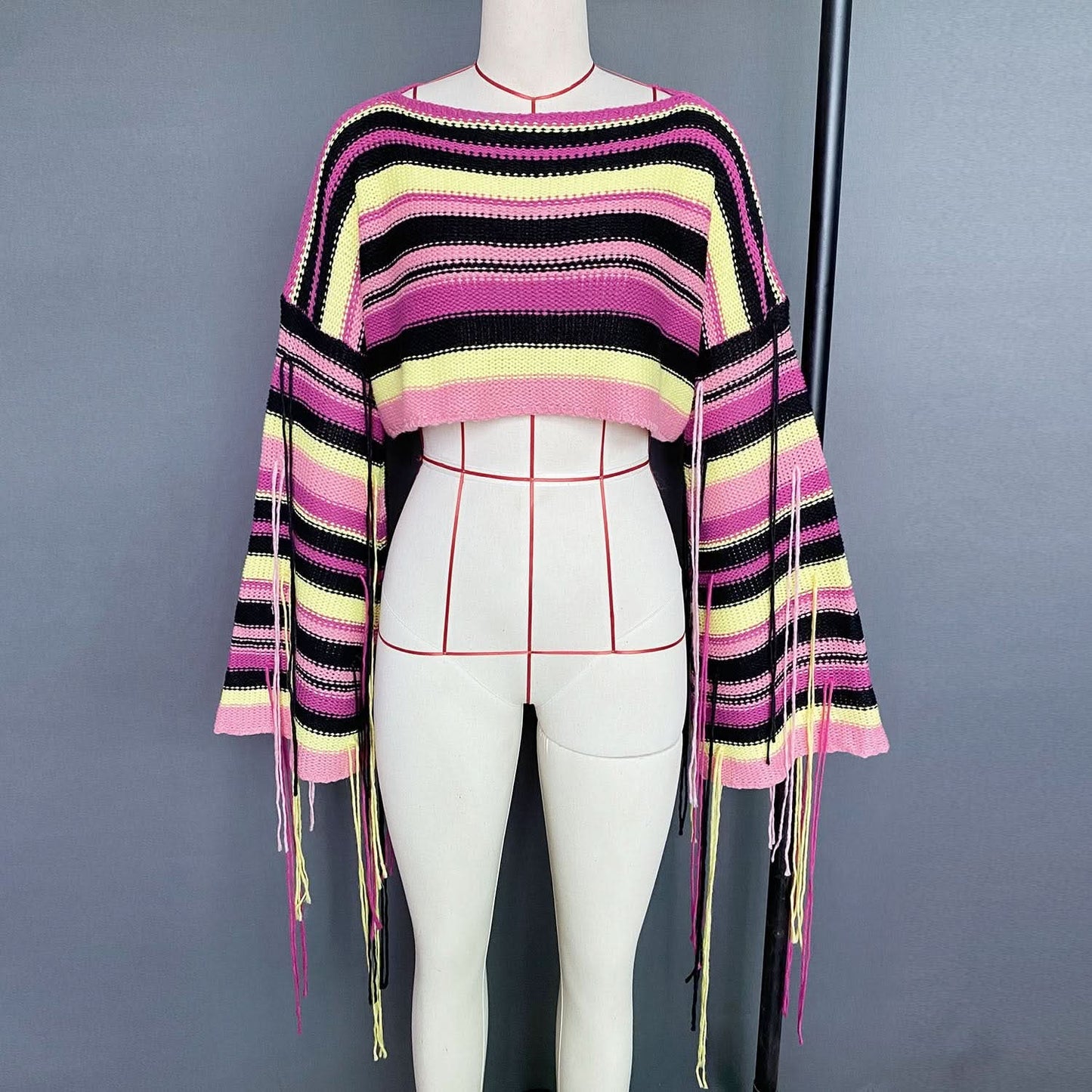 Long sleeve tassels contrast crop top