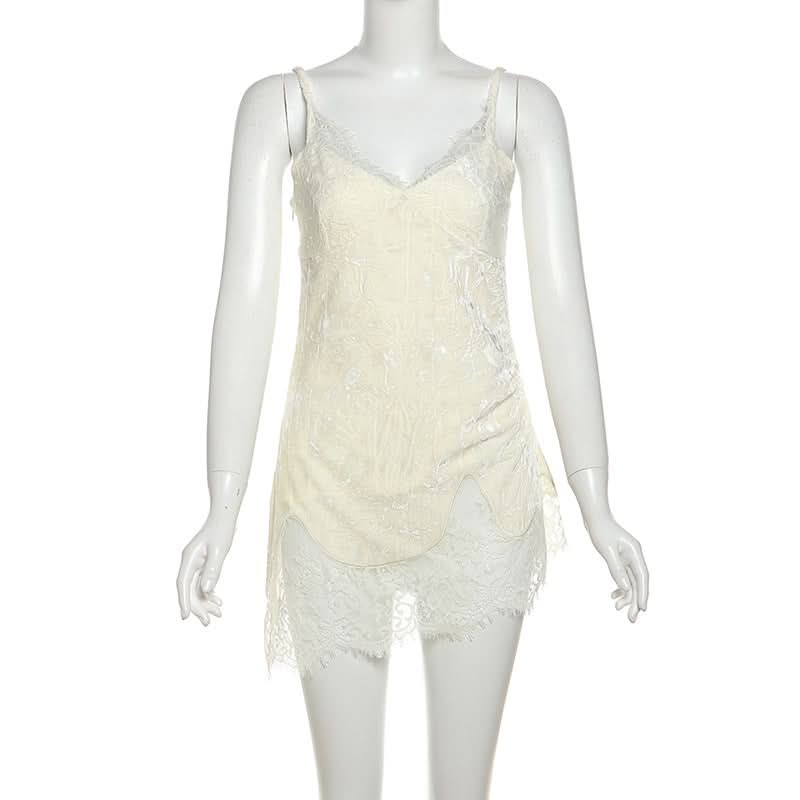 V neck lace hem cami top
