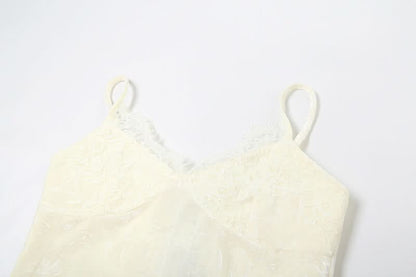 V neck lace hem cami top