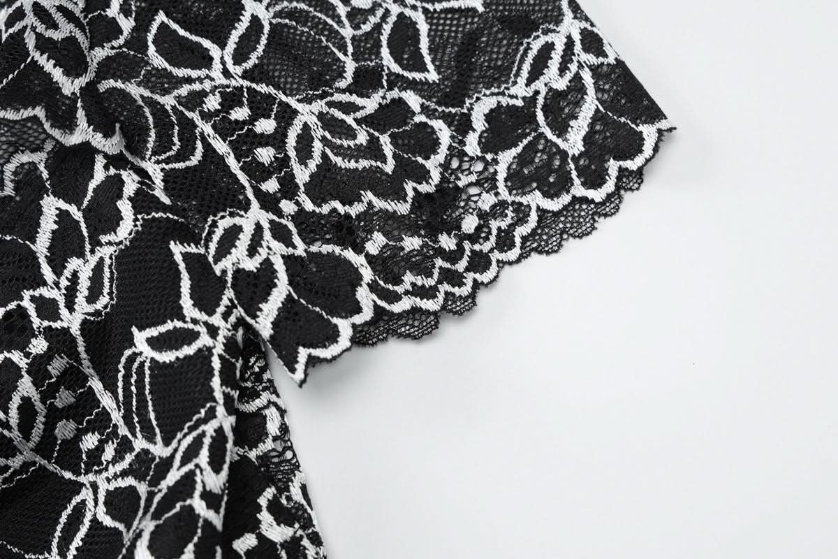 Off shoulder hollow out lace mini skirt set