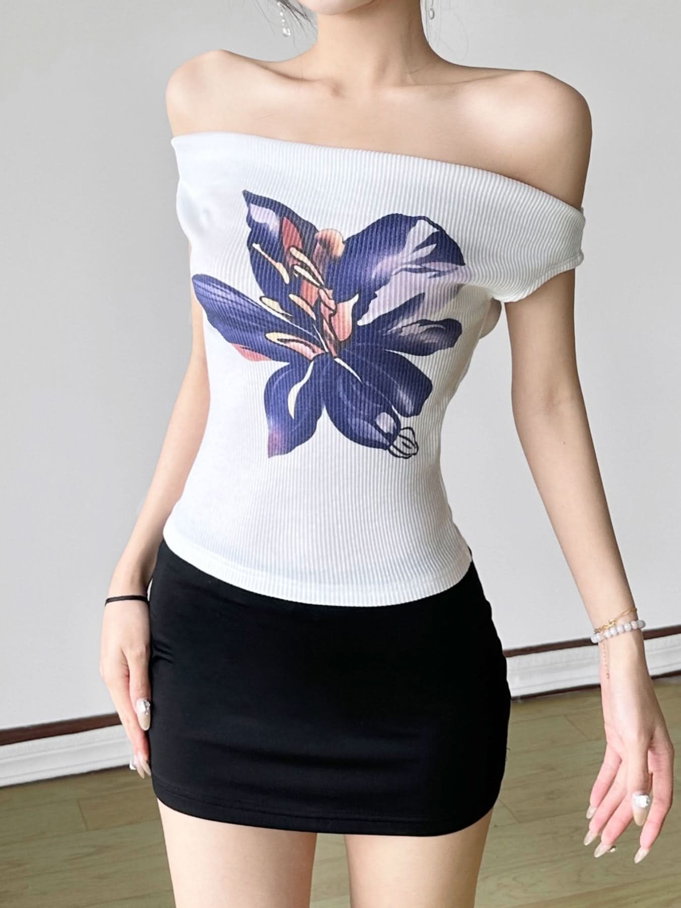 Off shoulder flower print top