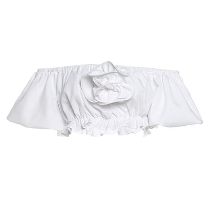 Off shoulder ruched flower applique crop top