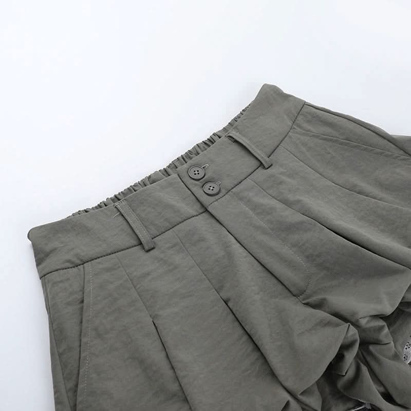 Lace hem button ruched zip-up short pant