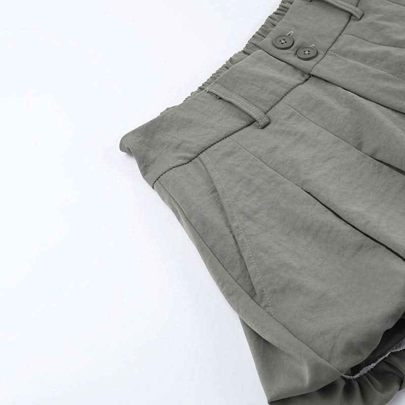 Lace hem button ruched zip-up short pant