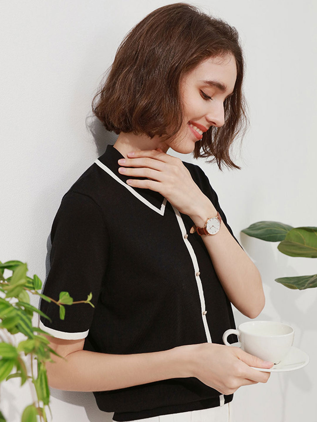 Ava Classic Contrast Lapel Knitted Top