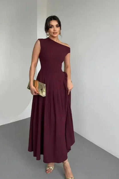 Light and Elegant Two-Tone Pleated Maxi Dress