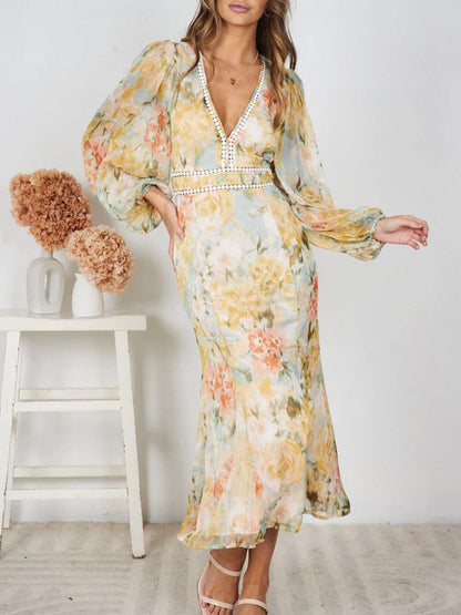 Fleur - Delicate Floral Print Midi Dress