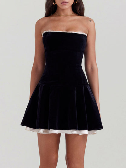 Elegant Enchantment - Black Velvet Strapless Dress