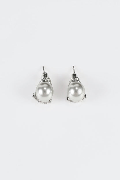 Faux Gray Pearl Stud Earings