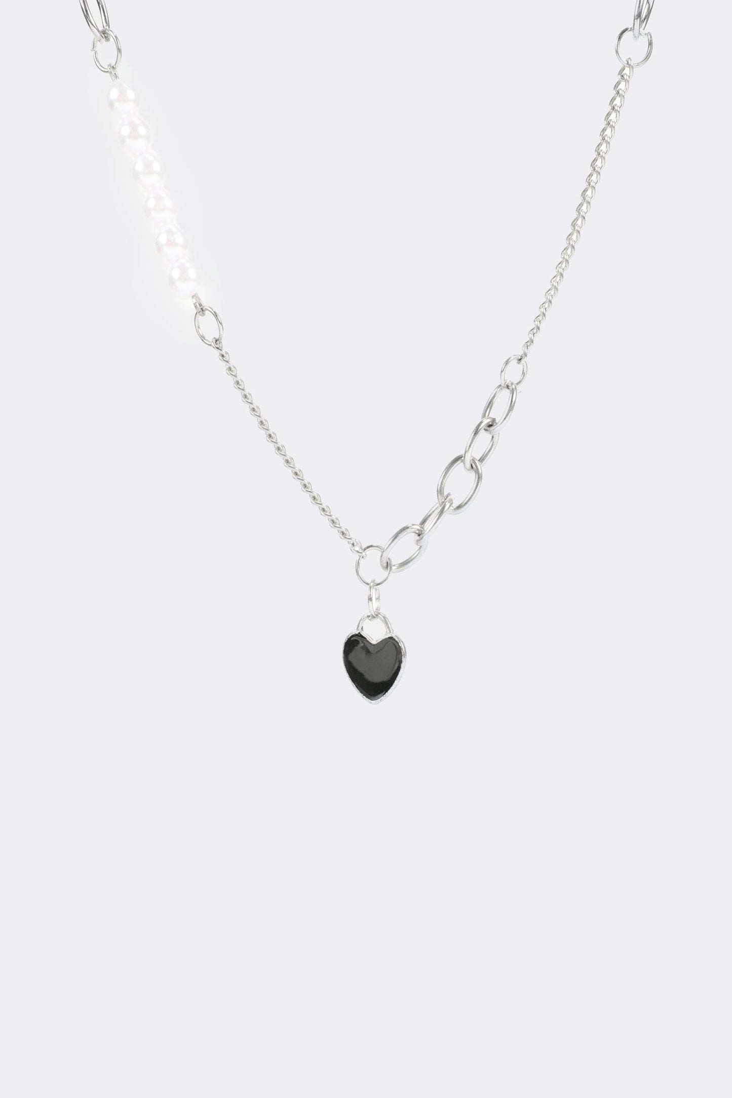 Faux Pearl Heart Pattern Necklace