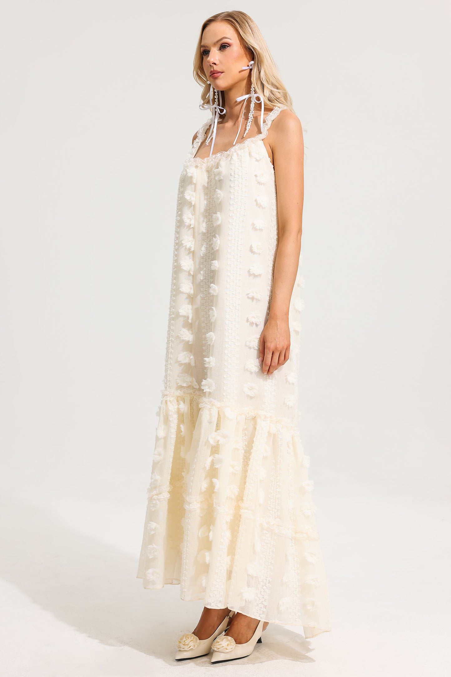 Ruffle 3D Flower Halter Neck Maxi Dress