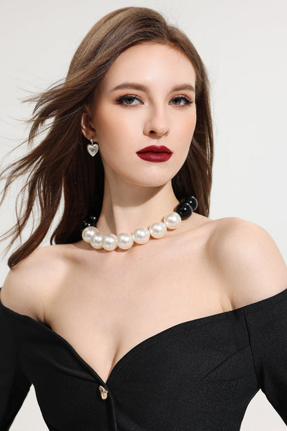 Faux Pearl Black & White Choker