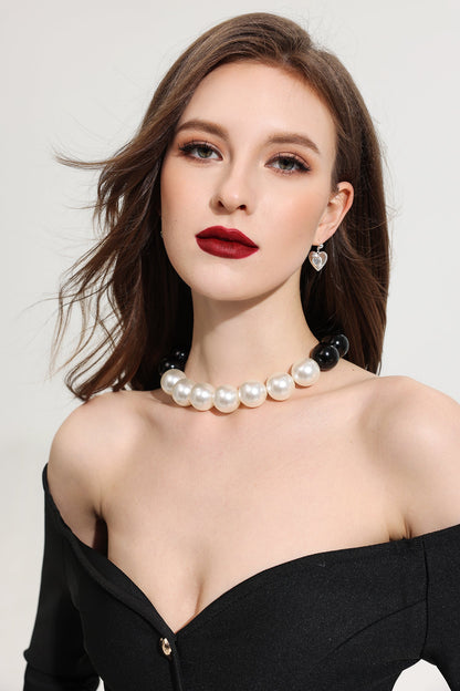 Faux Pearl Black & White Choker