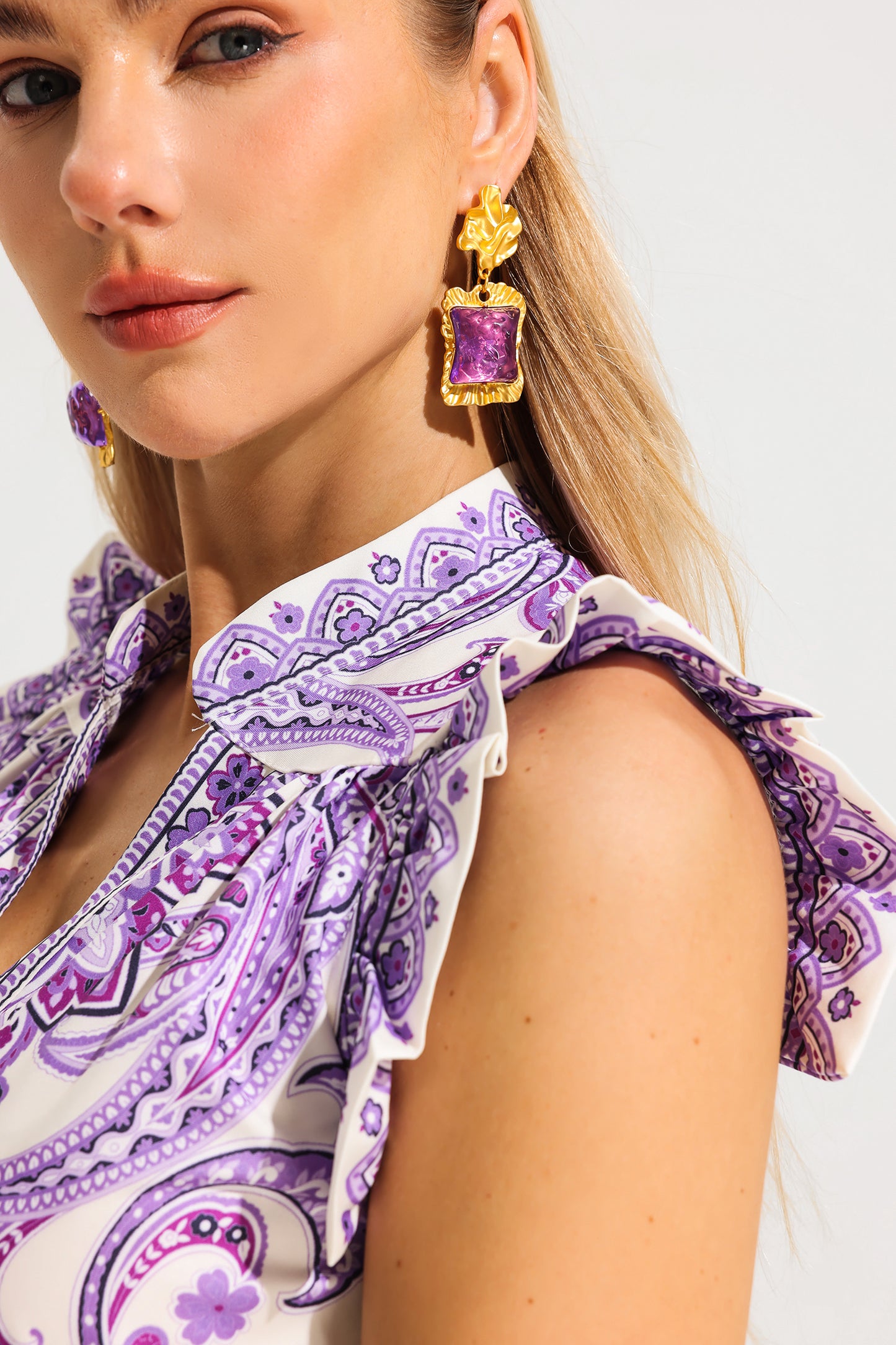 Square Dimentional Purple Acrylic in Gold Tone Earrings & Necklace