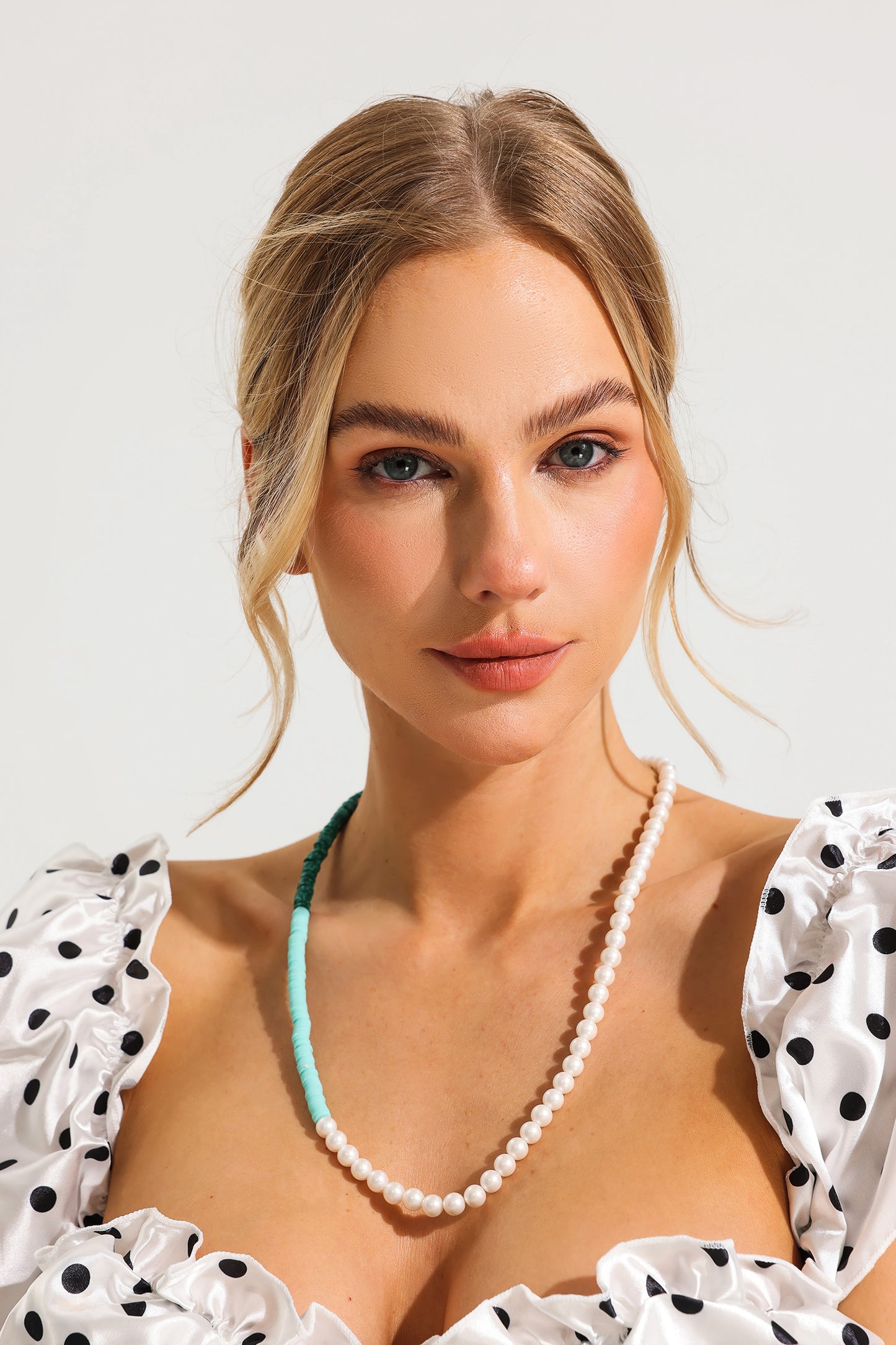 Faux Pearl Color Clash Necklace