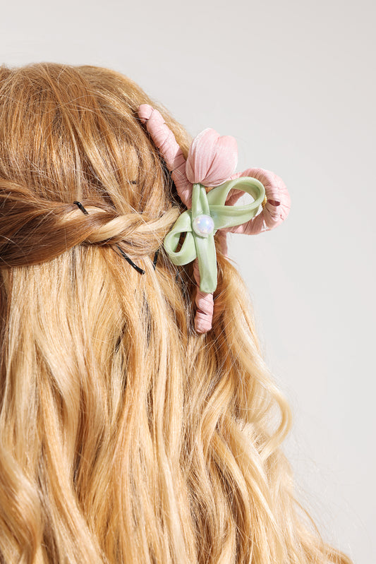 3D Floral Claw Clip