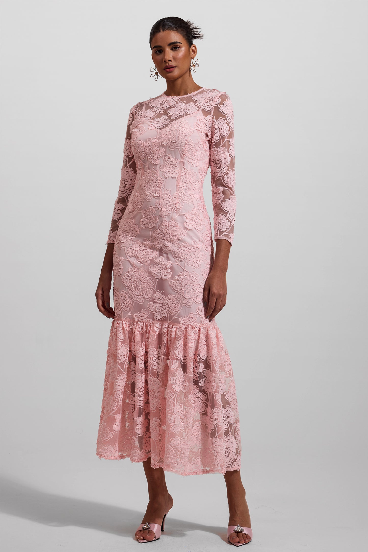 Embroidered Round Neck Long Sleeve Maxi Dress