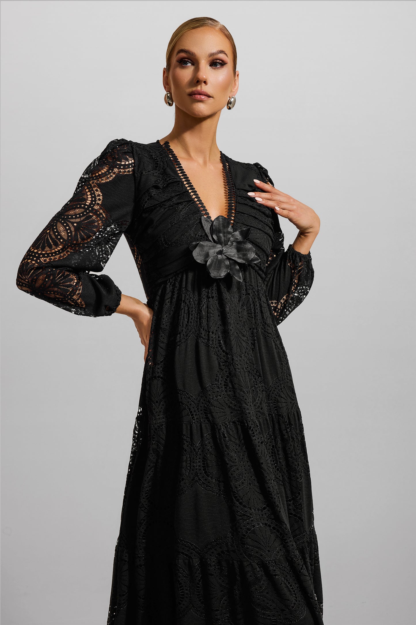 Lace 3D Flower Long Sleeve Midi Dress Black